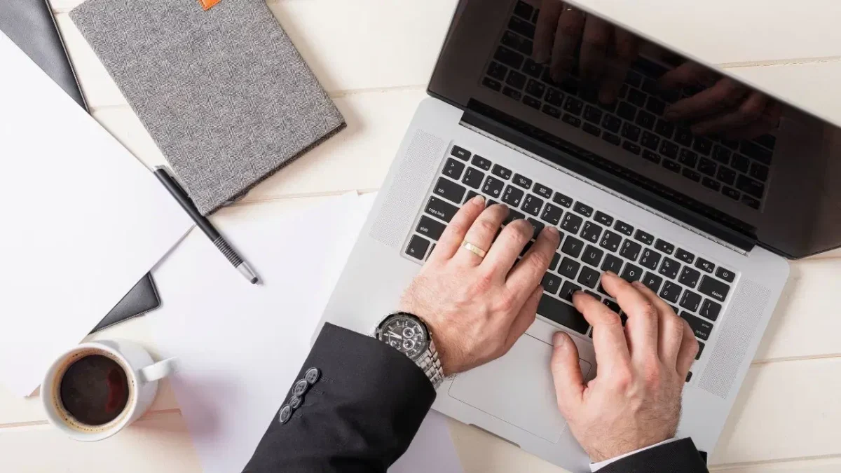 Mavi ışık gözlükleri gerçekten işe yarıyor mu? Araştırmalar şaşırtıcı: Göz yorgunluğunun asıl suçlusu başka…