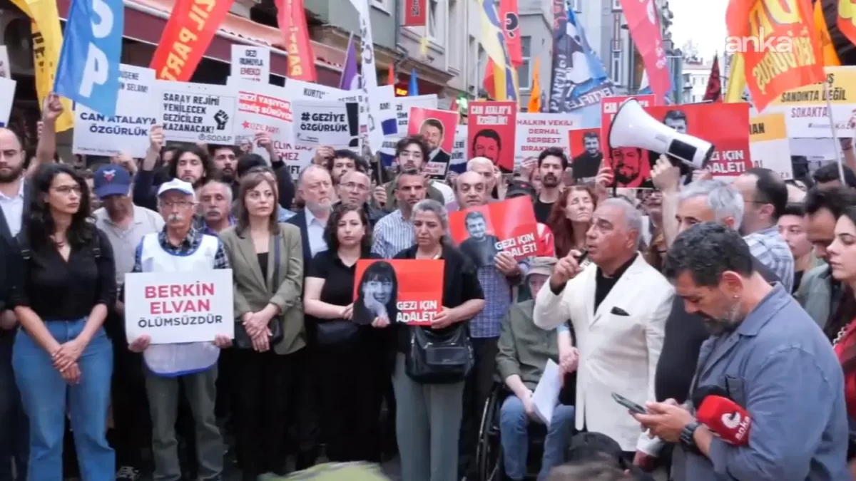 Polis ablukasındaki Taksim’de Gezi anması: Yurttaşlar 13. yılda bir araya geldi