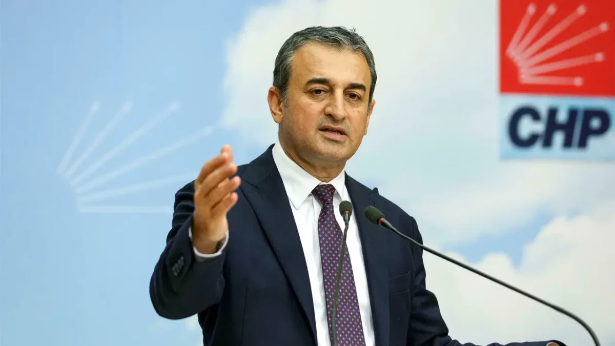 CHP’li Burhanettin Bulut’tan tepki: ‘Kim ki yargıyı arkasına alarak bu partiye müdahale ediyorsa AKP’nin aparatıdır’