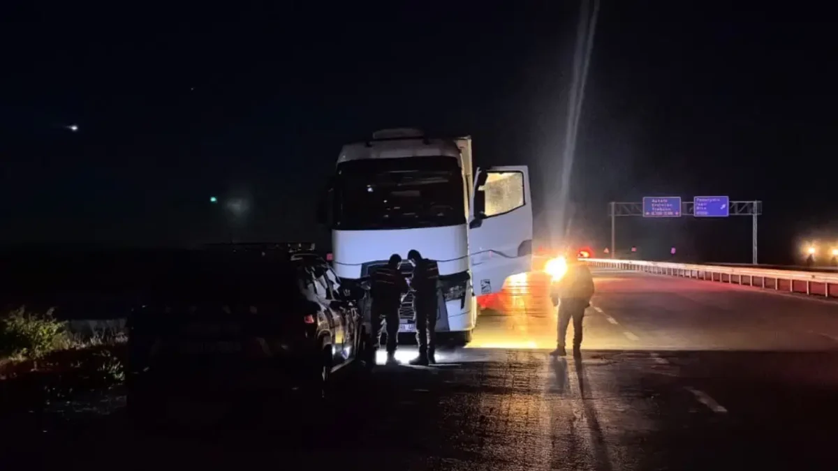 Erzurum yolunda TIR’da ceset bulundu