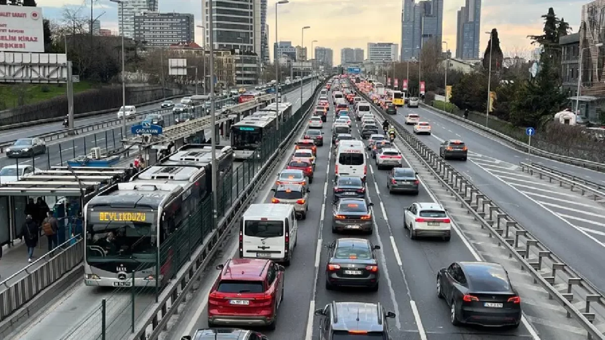 İstanbul’un iki ilçesinde Gezi ablukası… Valilik, bu yolları trafiğe kapattı