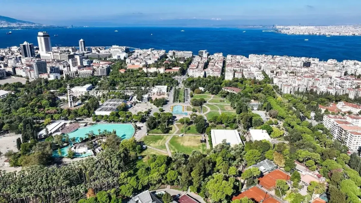 Alaçatı’nın kimliğini korumak için yola çıkıldı