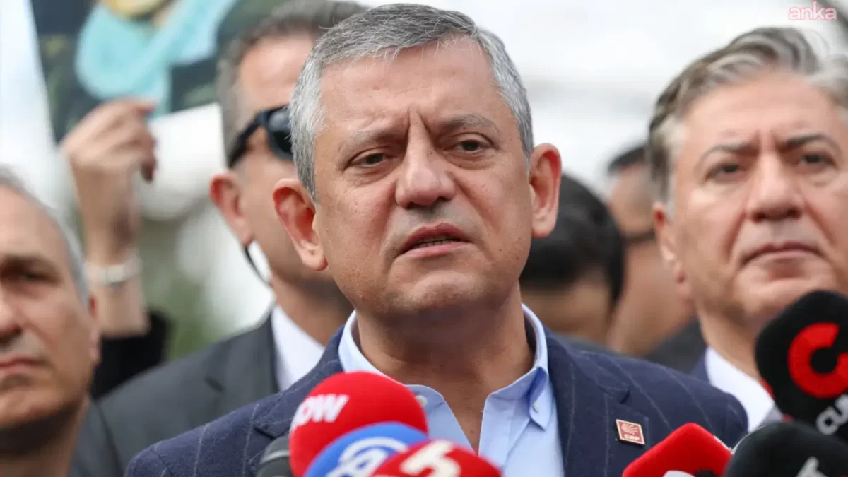 Özgür Özel’den Denizli’deki trafik kazasında hayatını kaybedenler için başsağlığı mesajı