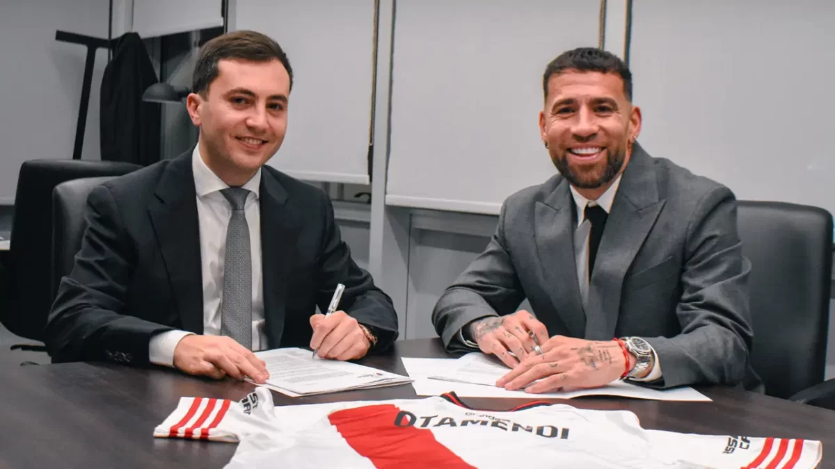 Nicolas Otamendi, River Plate’e transfer oldu