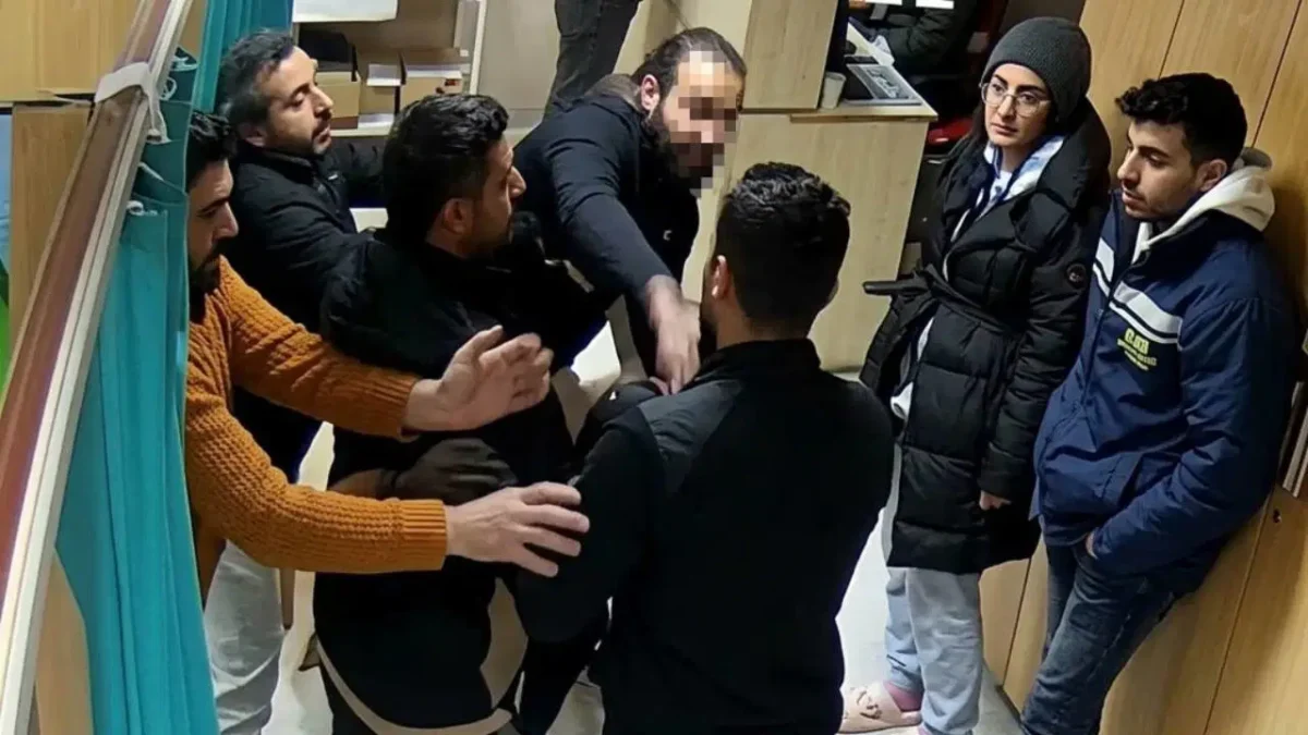 Rapor isteyen hastaya yumruk attı: Yüzde 30 görme kaybına neden oldu