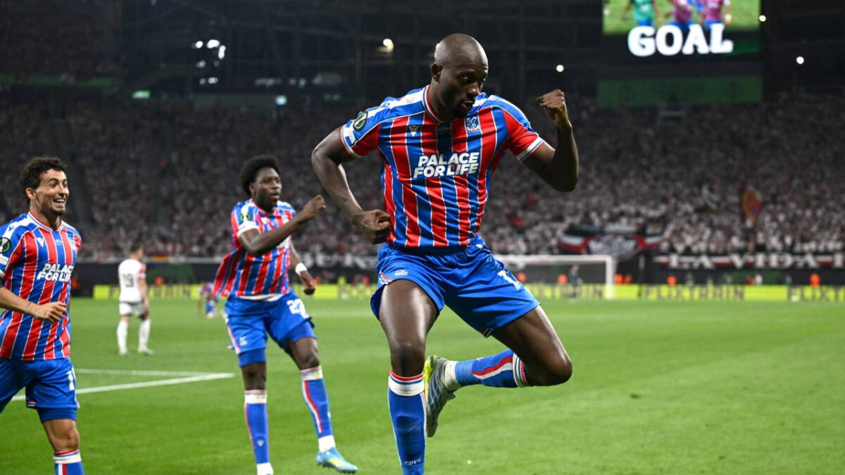 UEFA Konferans Ligi’nde şampiyon Crystal Palace! Tarihinde bir ilk…