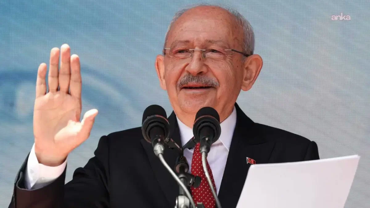 CHP’nin Facebook ve Instagram hesapları devredildi