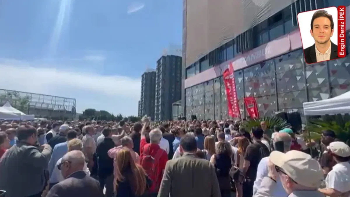 CHP İstanbul İl Başkanlığı’nda bayramlaşma… Özel’e destek mesajları, ‘Cumhurbaşkanı İmamoğlu’ sloganları