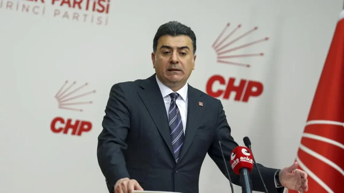 Son Dakika… CHP MYK toplantısı sona erdi… CHP Sözcüsü Zeynel Emre açıkladı: Olağanüstü kurultay için düğmeye basılıyor!
