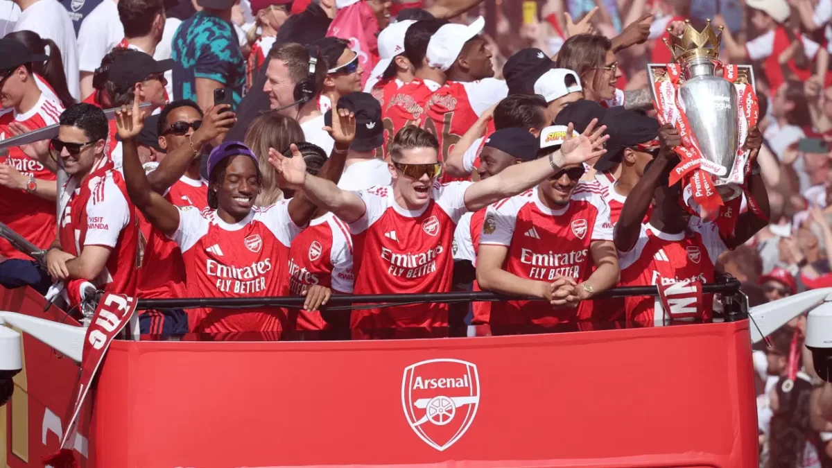 Arsenal’dan 22 yıl sonra gelen şampiyonluk kutlaması!